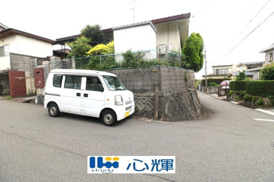 【前面道路含む現地写真】 | 大字川上（川上団地）2階建（55坪）