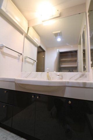 【独立洗面台】