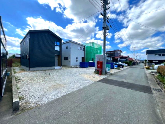 仲介手数料不要！東根市神町東三丁目A棟の玄関