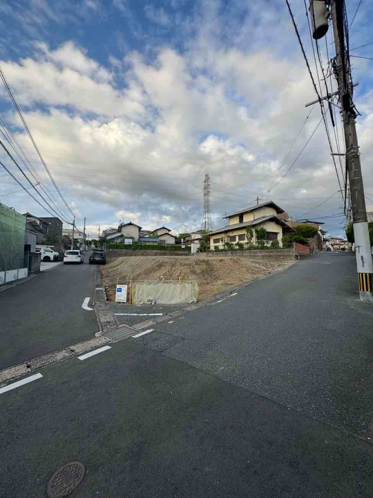若葉三丁目（2期）の前面道路含む現地写真|現地（2025年5月17日）撮影
