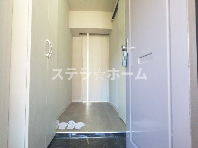 クローバーハイツ森小路1号棟の玄関|ゆったりとした玄関です