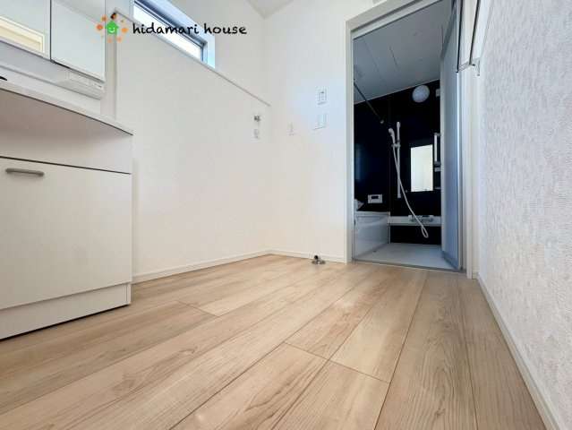 川島町伊草第2　新築戸建　クレイドルガーデン04の脱衣所