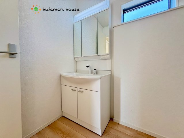 川島町伊草第2　新築戸建　クレイドルガーデン04の独立洗面台