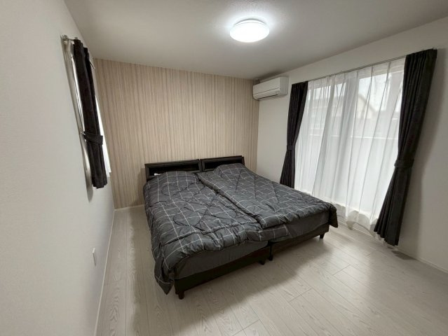 菊池郡大津町引水／30号棟／の洋室|バルコニーに通じる洋室。