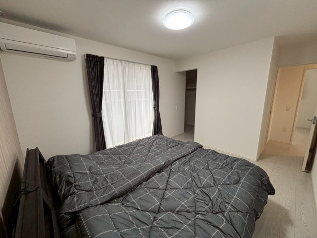 菊池郡大津町引水／30号棟／の洋室|メインの洋室はバルコニーやウォークインクローゼット付きです。