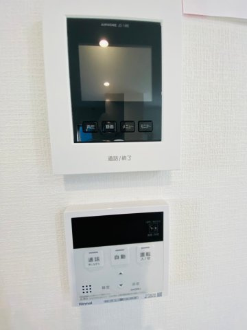 菊池郡大津町引水／30号棟のセキュリティ|お客様の顔を見て応対できる安心感のあるテレビモニター付きインターホン
