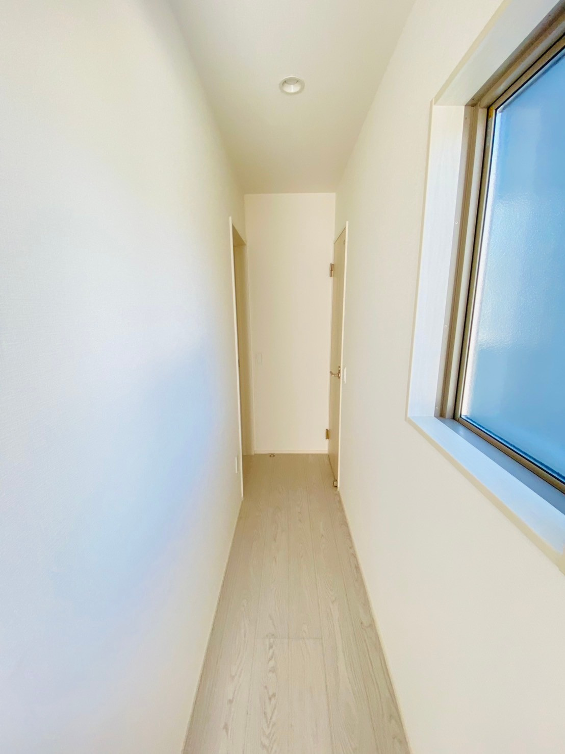 菊池郡大津町引水／30号棟／の内装|廊下部分