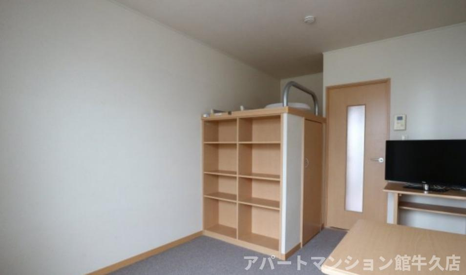 レオパレスソレーユの収納