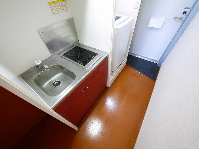 レオパレスＭａｒｊｏｒａｍのキッチン|キッチンでお料理をお楽しみください