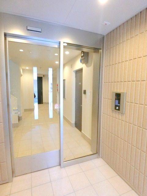 Ｈａｙｌｅｙ　Ｆａｍｉｌのロビー|オートロック・宅配BOX