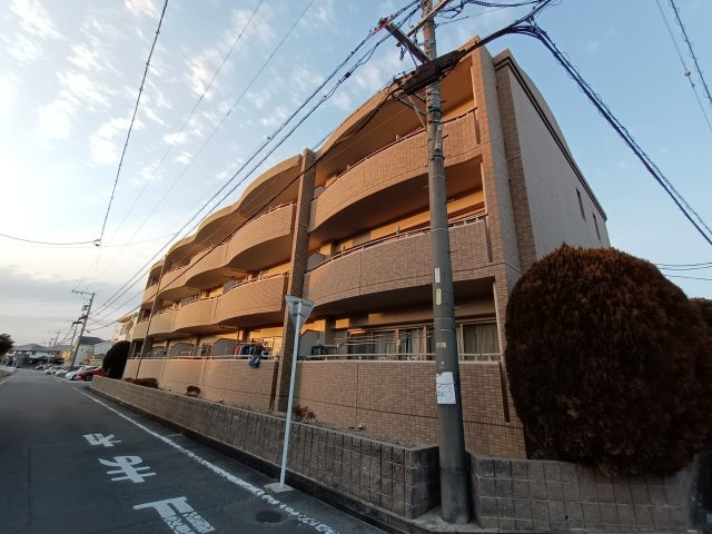 シャルム
