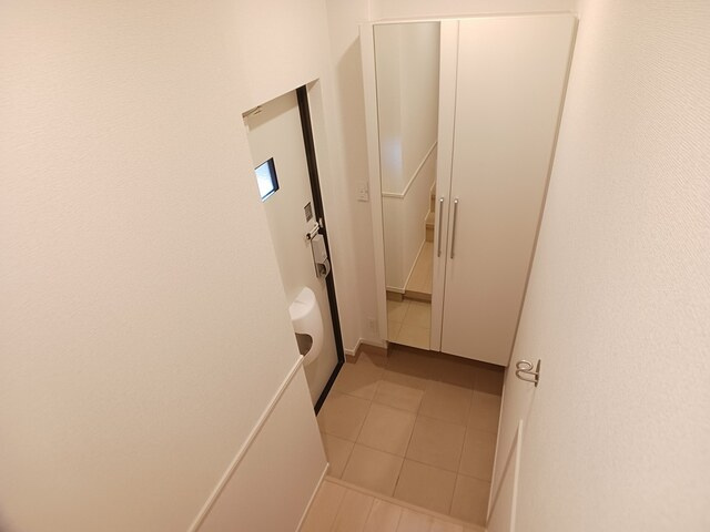 フォンテーヌ春日の玄関|その他