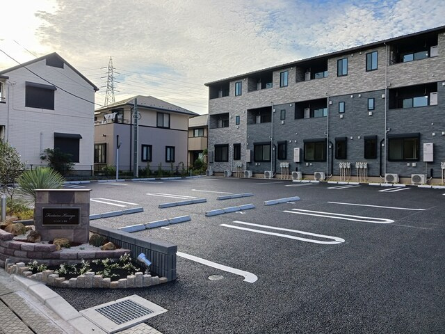 フォンテーヌ春日の駐車場|その他