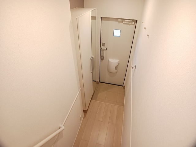 フォンテーヌ春日の玄関|その他