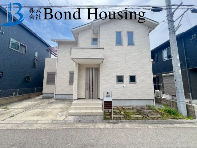 駐車スペース並列２台完備　玉津町今津　中古戸建