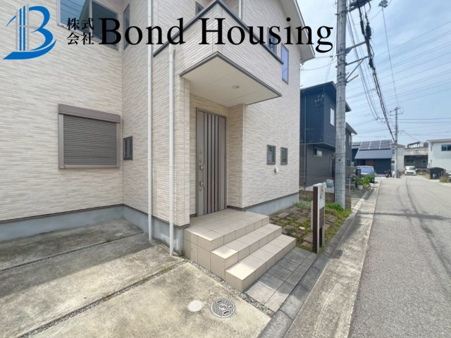 駐車スペース並列２台完備　玉津町今津　中古戸建のその他