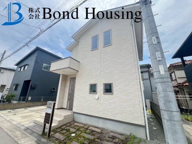 駐車スペース並列２台完備　玉津町今津　中古戸建の外観