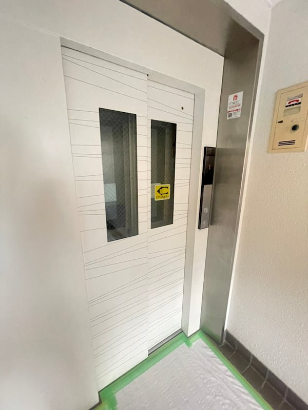 メゾンクレール諏訪山の外観