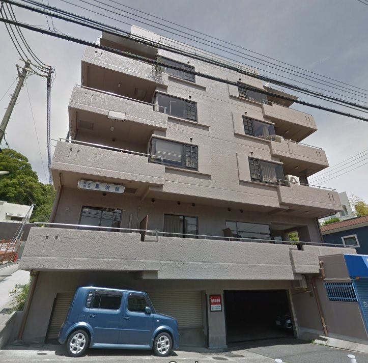 メゾンクレール諏訪山の外観