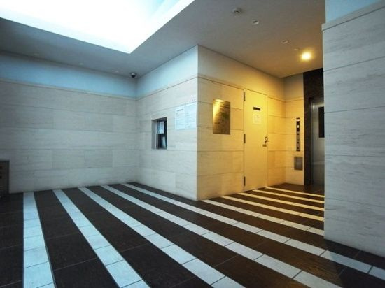 グローバン板橋のロビー