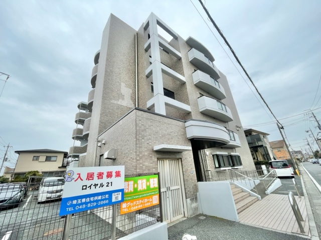 さいたま市中央区大戸３丁目の賃貸マンションの外観