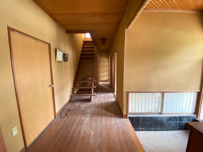 【玄関】 | 【5LDK】　土浦市東崎町　中古戸建