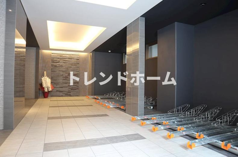 エルデ北堀江のエントランス|選べる家電プランあり！！