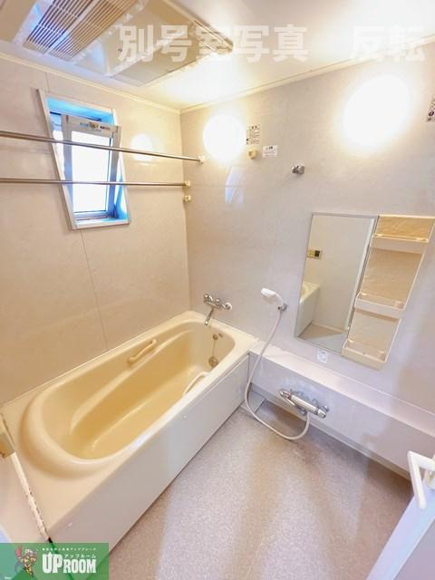 王子ホームズ春日井の浴室