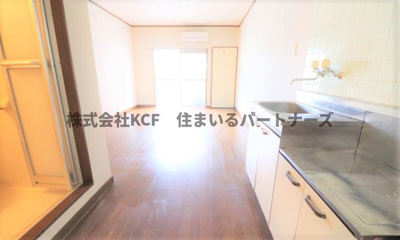 【内装】 | シャンタルII | きれいな内装です