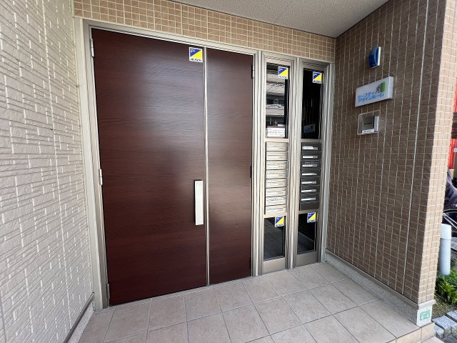 クレールコートのエントランス