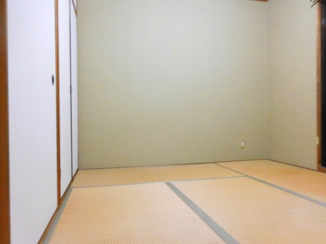 ハイツ五百住の寝室