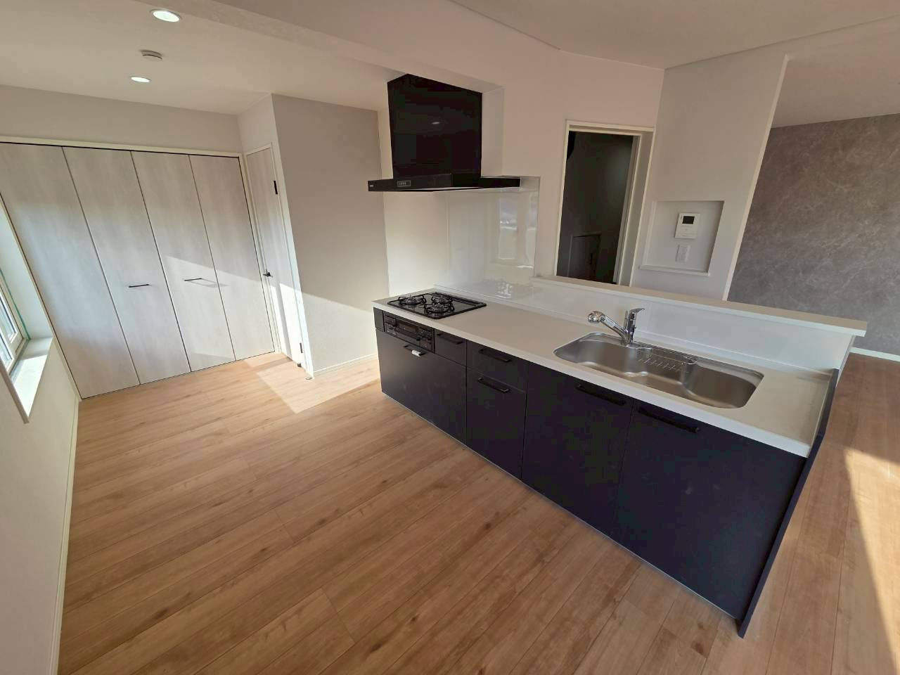 鳥取南3丁目　リフォーム済中古住宅のキッチン