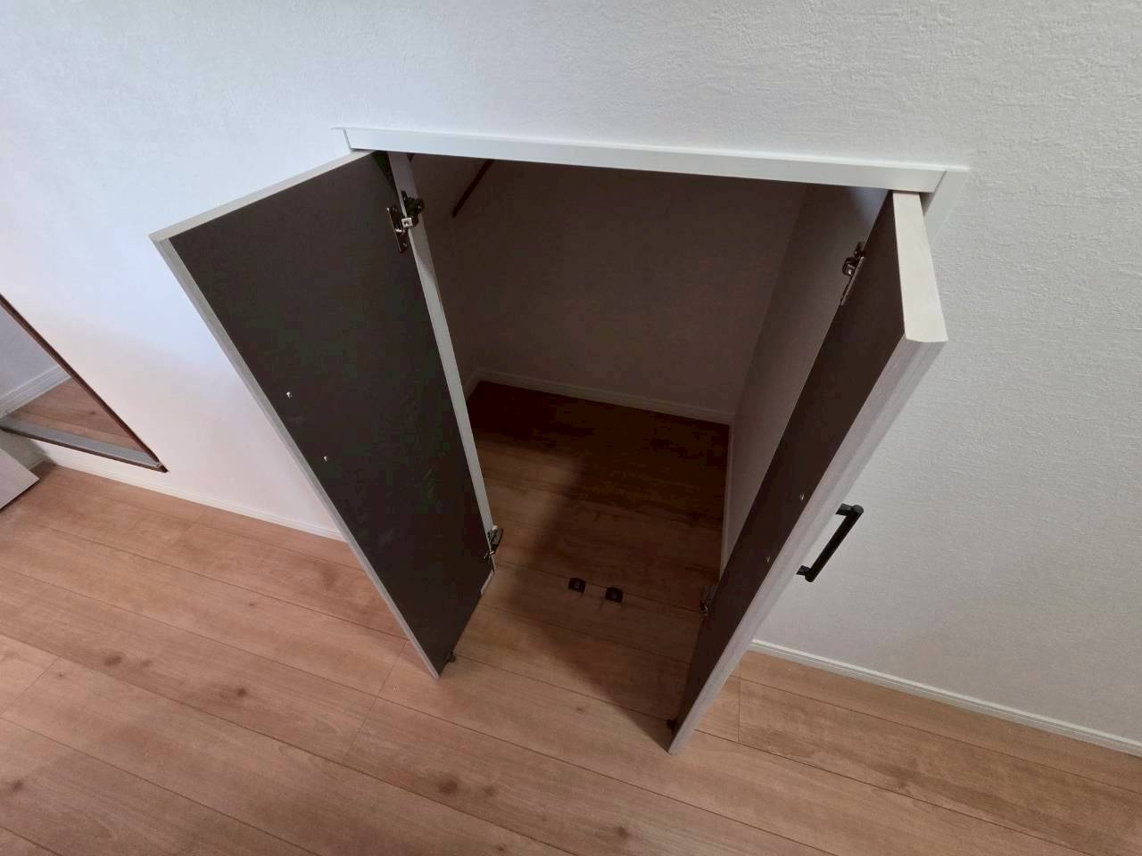 鳥取南3丁目　リフォーム済中古住宅の収納|キッチン横の収納