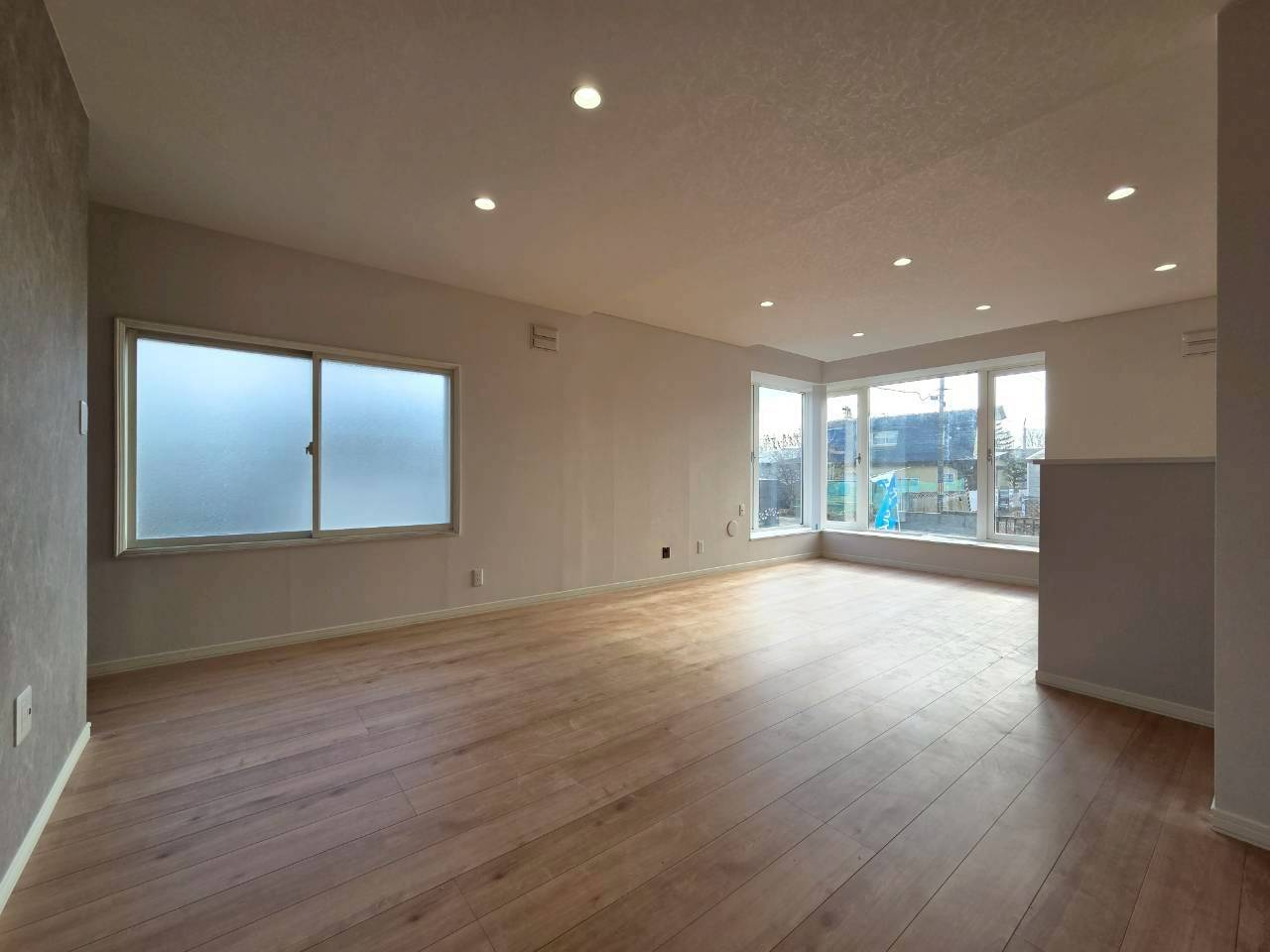 鳥取南3丁目　リフォーム済中古住宅の居間・リビング