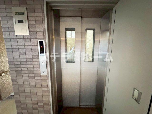 ギャラリーコート豊中・中桜塚のその他共用部分|エレベーターです