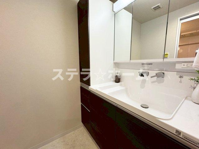 ギャラリーコート豊中・中桜塚の独立洗面台|朝の支度にも助かる、独立の洗髪洗面化粧台