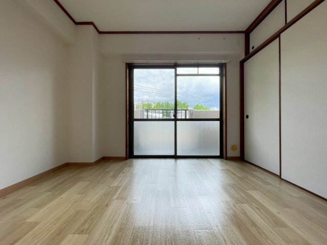 豊友マンション東豊中の洋室