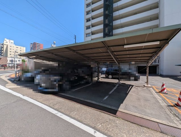 一光ハイツ尾頭橋の駐車場|駐車場①