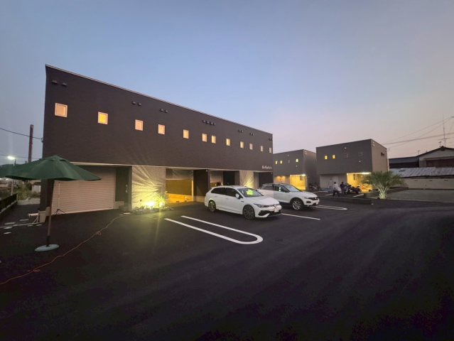 ラ・カシェット新宿の駐車場|最大2台まで駐車可能です