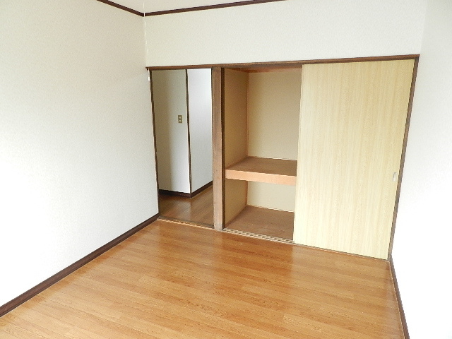 桜木ハイツ１号棟の洋室