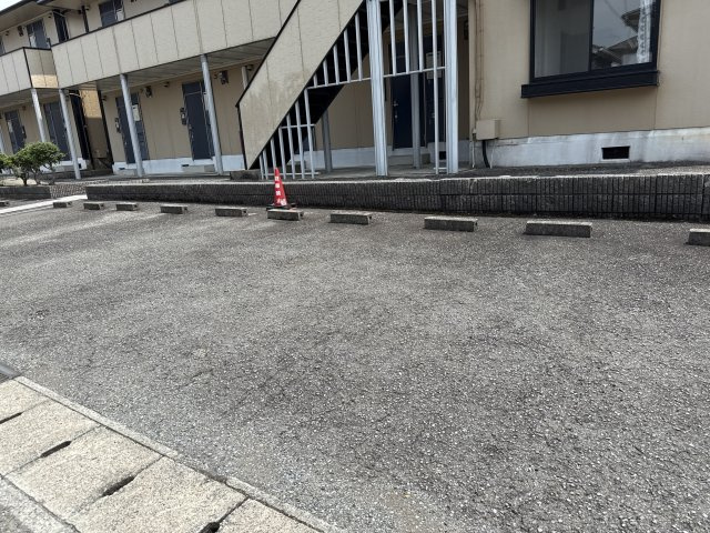 ロイヤルハイツⅠの駐車場