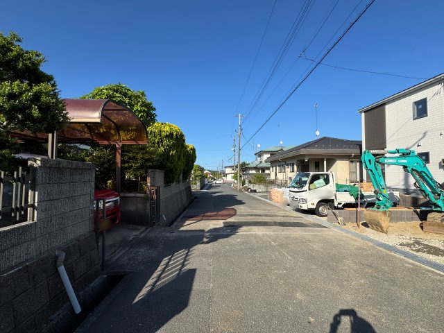 新築戸建・建売　郷ケ丘2丁目1期　Livele Garden　全2棟の前面道路含む現地写真