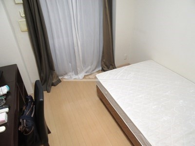 【居間・リビング】スカイコート川崎西口 