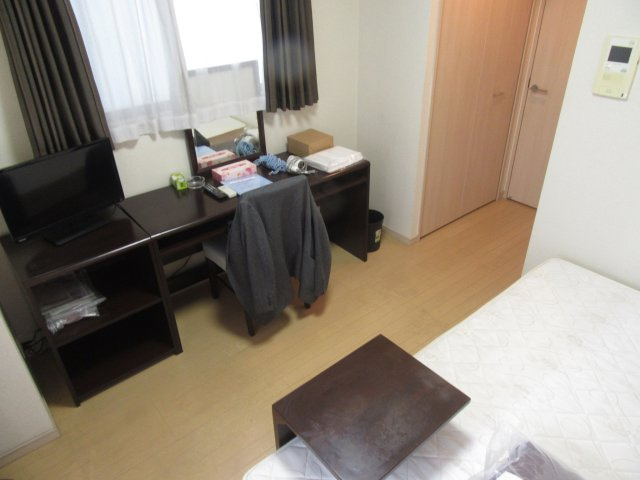 【居間・リビング】スカイコート川崎西口 