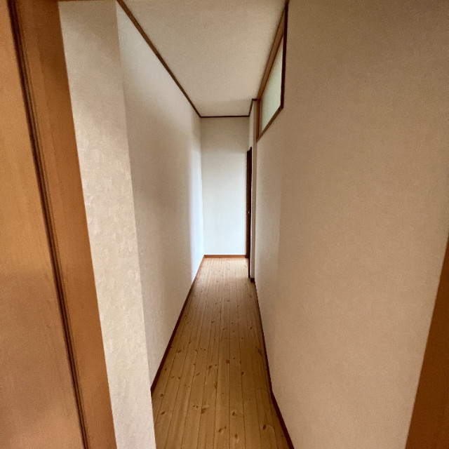 高崎ビルの内装|明るい室内です