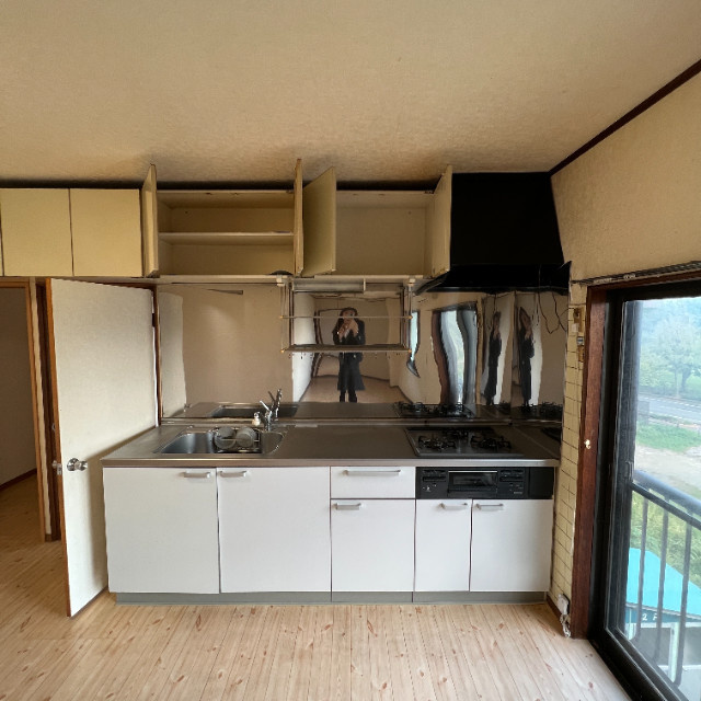 高崎ビルのキッチン|きれいなキッチンです