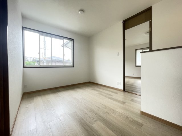 富士が丘６丁目　中古戸建の洋室|■2階階段上スペース