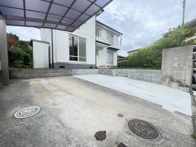 富士が丘６丁目　中古戸建の駐車場