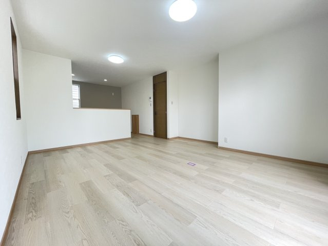 富士が丘６丁目　中古戸建の居間・リビング