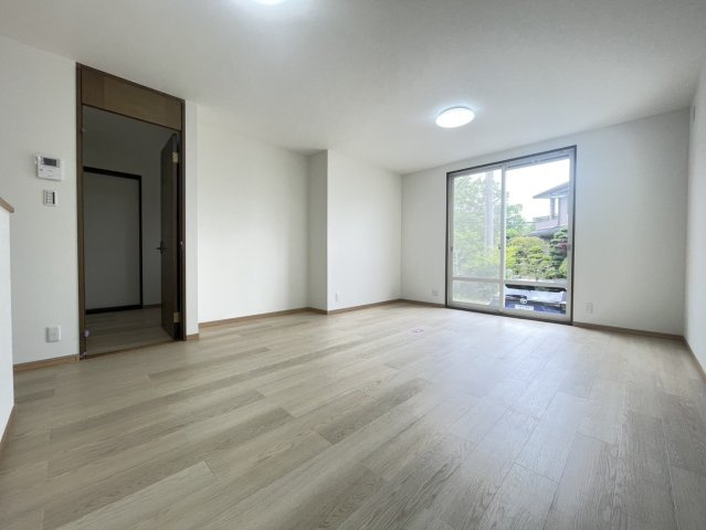 富士が丘６丁目　中古戸建の居間・リビング